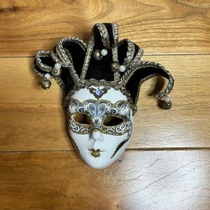 Beautiful Mask Decor